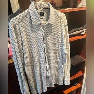 Boss soft cotton dress shirt 
Never worn 
No tags